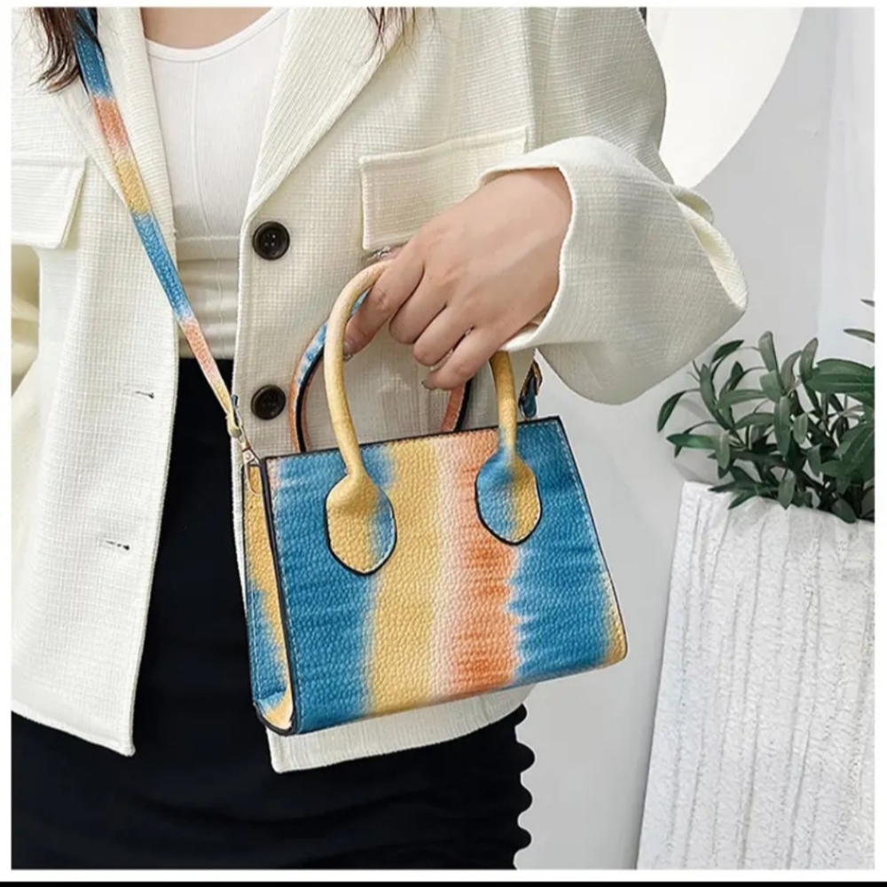 Faux Leather Fashion Crossbody Shoulder Handbag in a Stunning Color Design!! - Picture 6 of 11